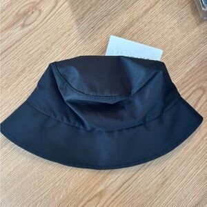 Athleta Black Water Resistant Bucket Hat